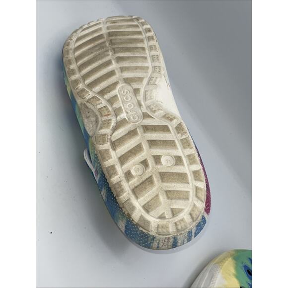 Crocs Unisex Multicolor Tie Dye Classic Fur Lined Clog Men Sz 11 Womens Sz 13 - Picture 9 of 10